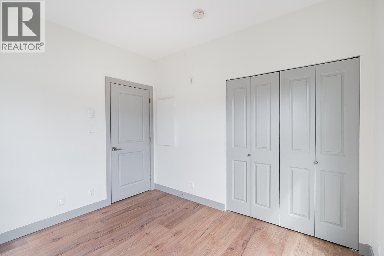 307 6968 ROYAL OAK AVENUE, Burnaby