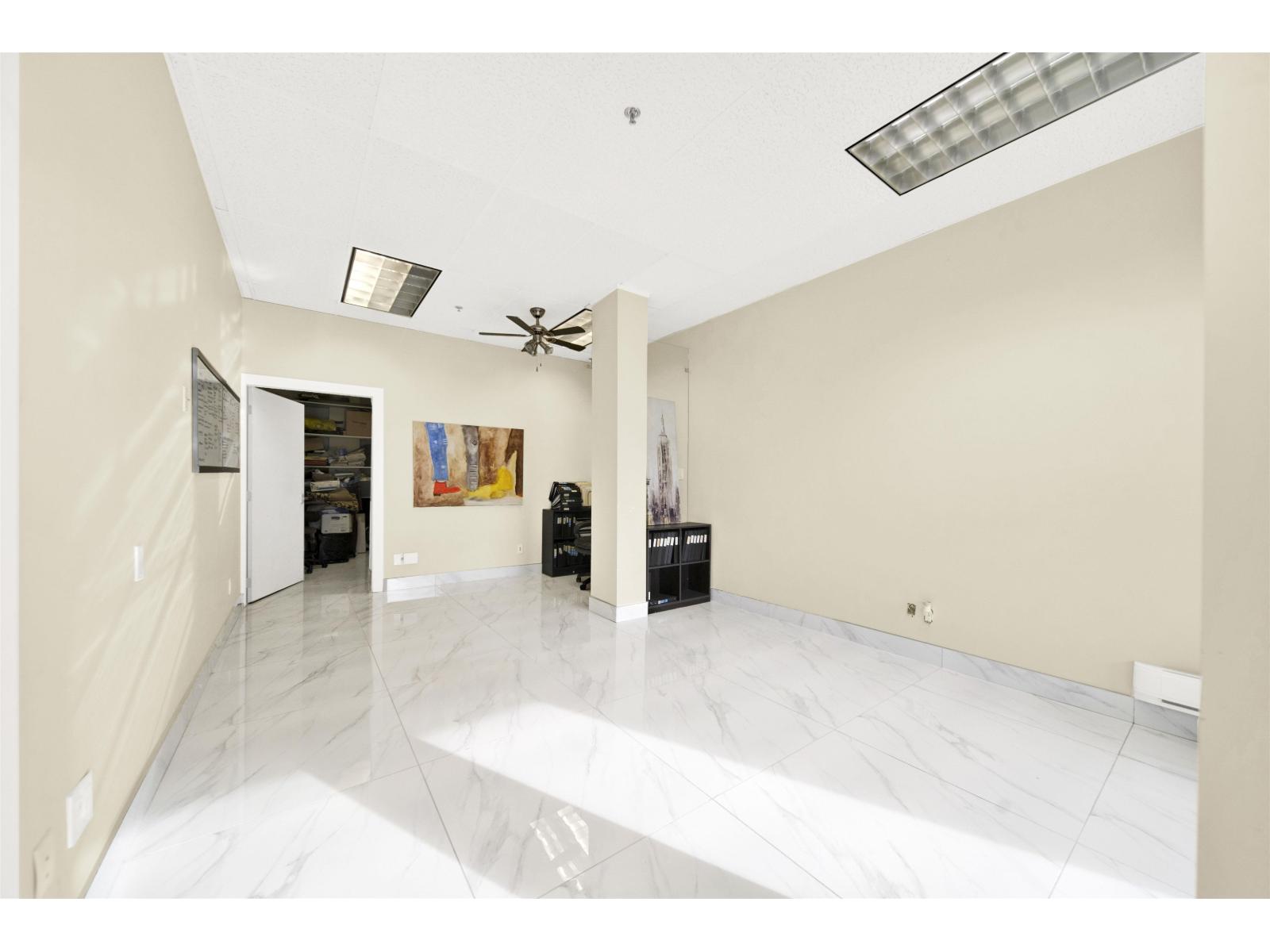 15573-15575 MARINE DRIVE, White Rock