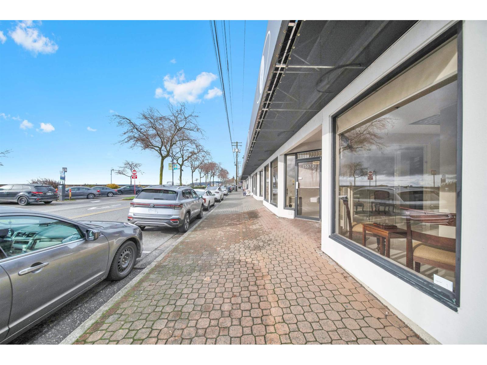 15573-15575 MARINE DRIVE, White Rock