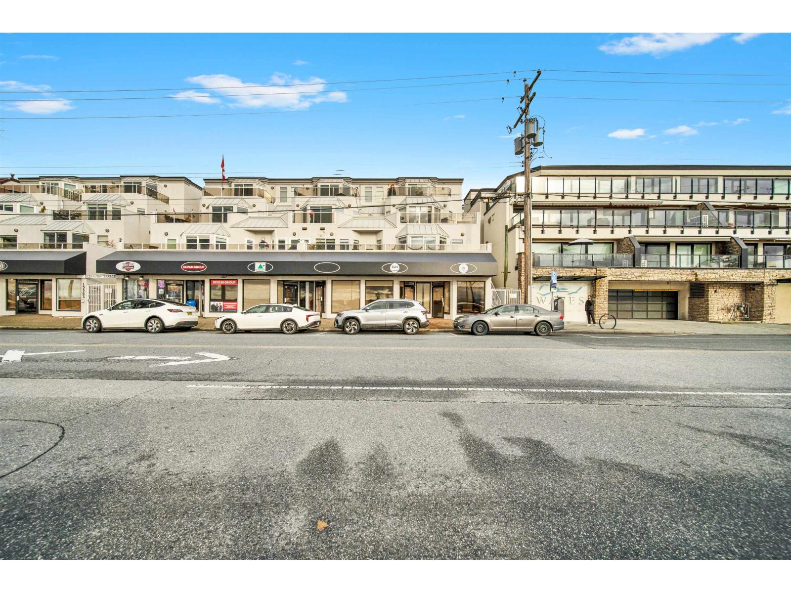 15573-15575 MARINE DRIVE, White Rock