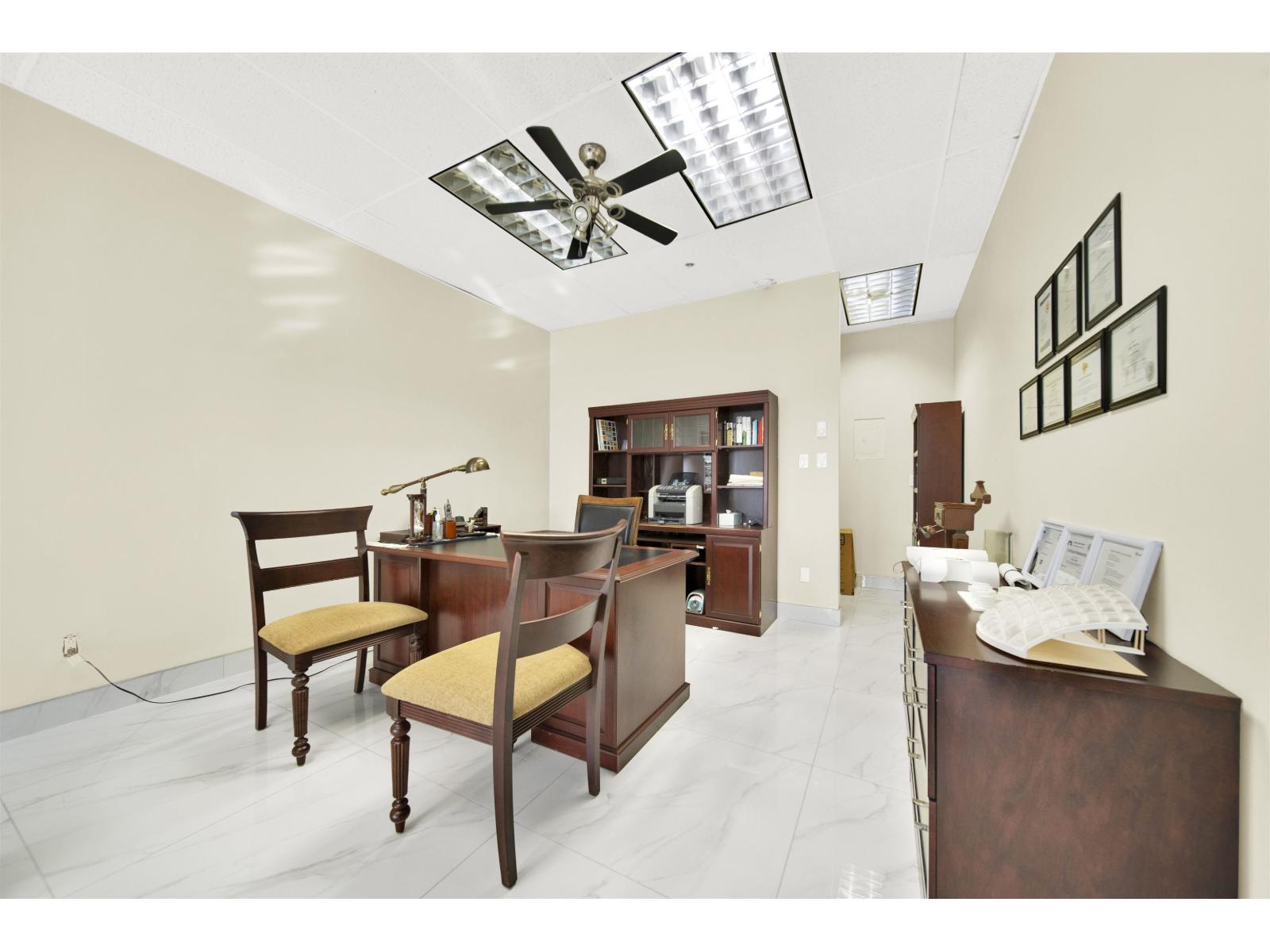 15573-15575 MARINE DRIVE, White Rock