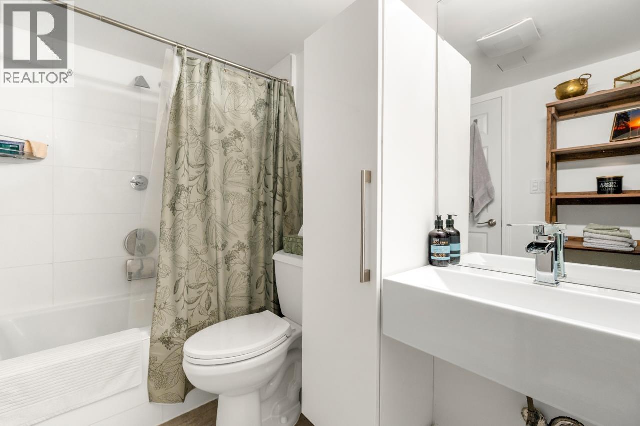 101 525 AGNES STREET, New Westminster