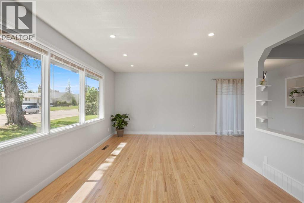 4912 43 Street, Innisfail