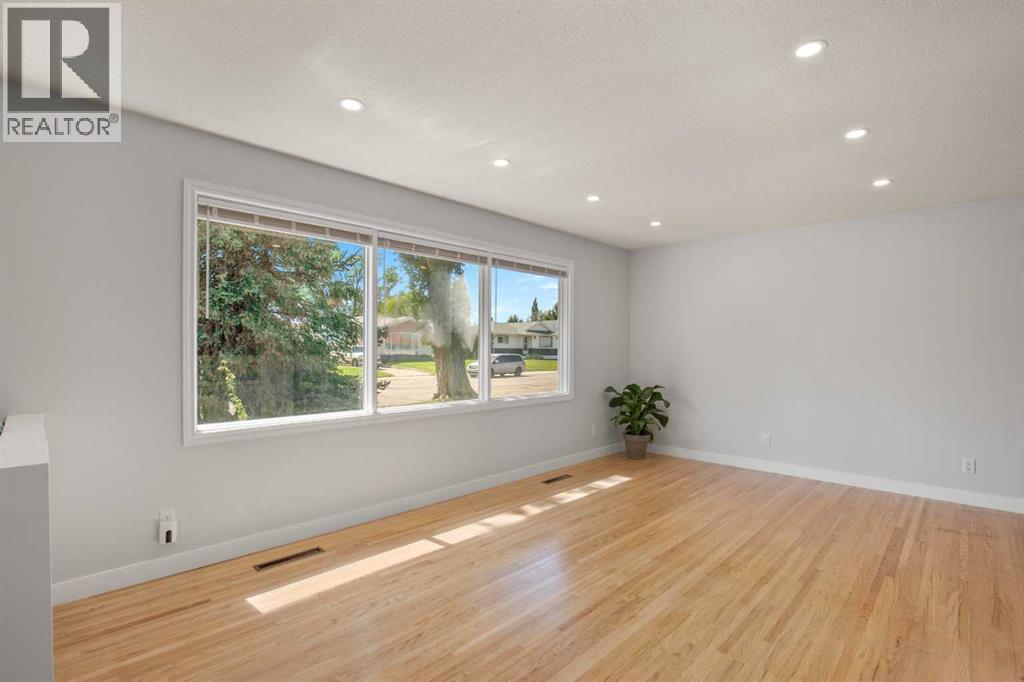 4912 43 Street, Innisfail