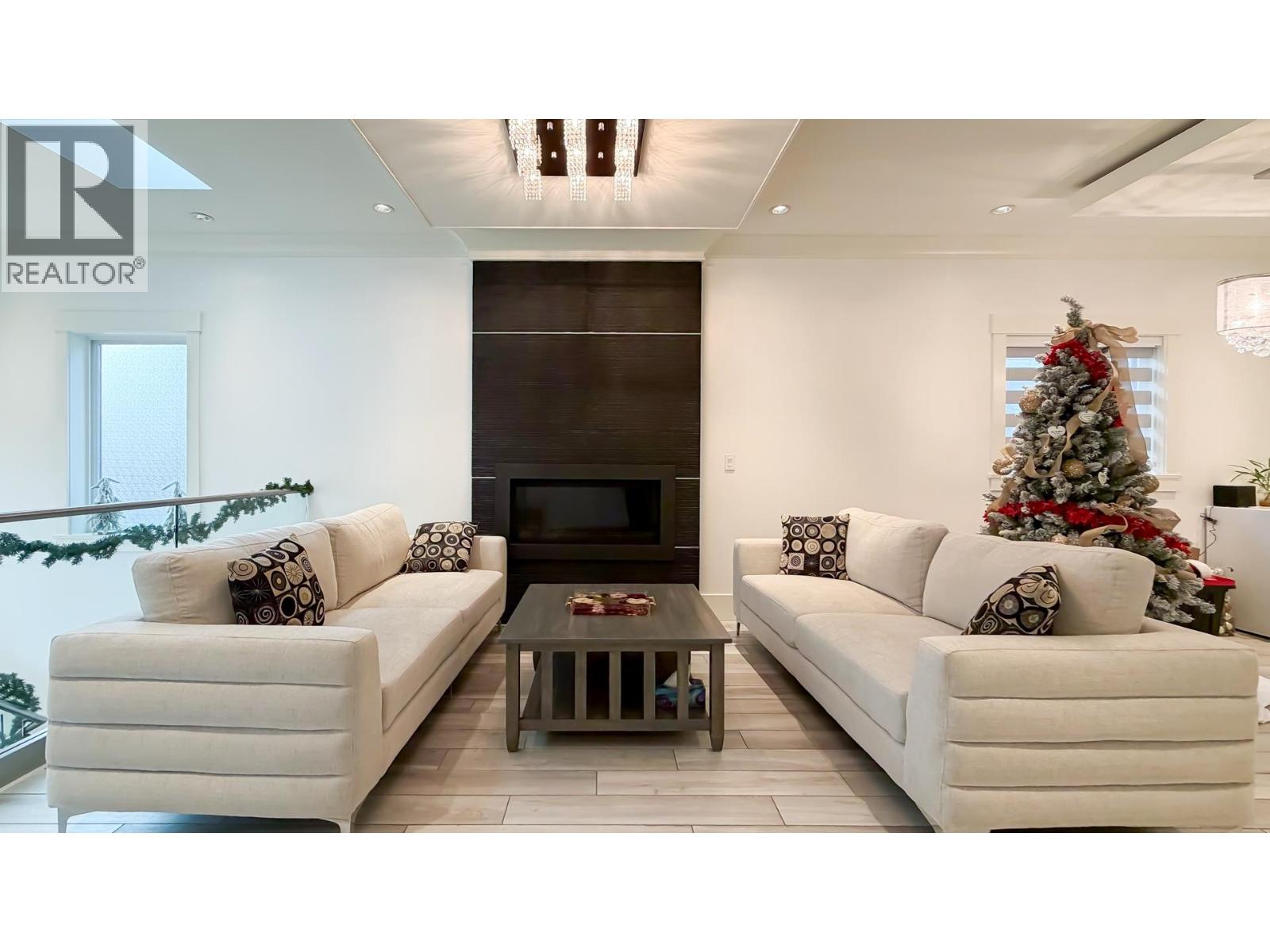 10297 BIRD Road, Richmond