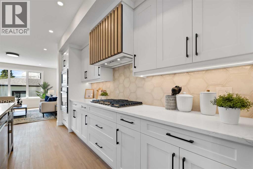 Single Family House for Sale in   Avenue NW Bowness Calgary 