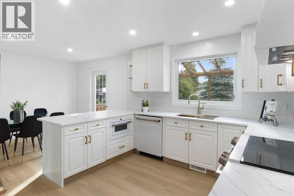 Single Family House for Sale in  Cedarille Crescent SW Cedarbrae Calgary 