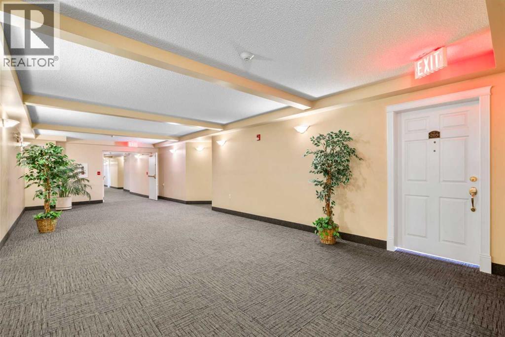 Single Family House for Sale in   Hunterview Drive NW Huntington Hills Calgary 