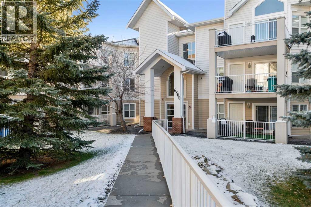 Single Family House for Sale in   Hunterview Drive NW Huntington Hills Calgary 