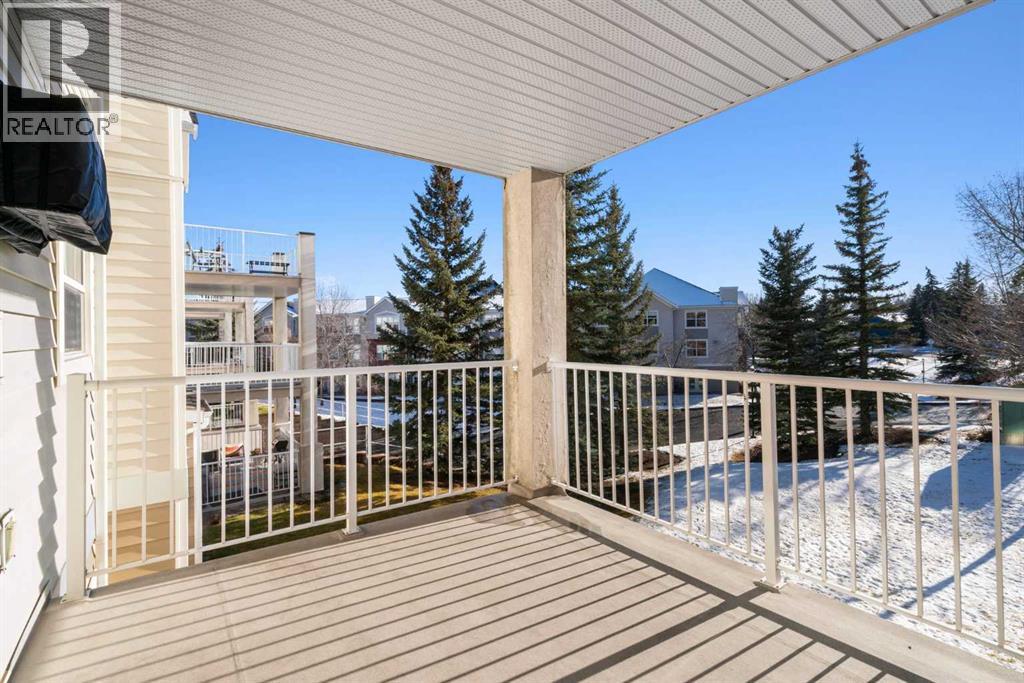 Single Family House for Sale in   Hunterview Drive NW Huntington Hills Calgary 