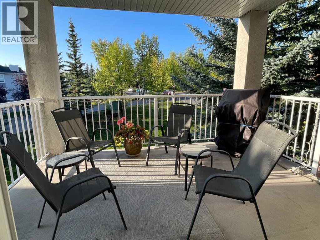 Single Family House for Sale in   Hunterview Drive NW Huntington Hills Calgary 