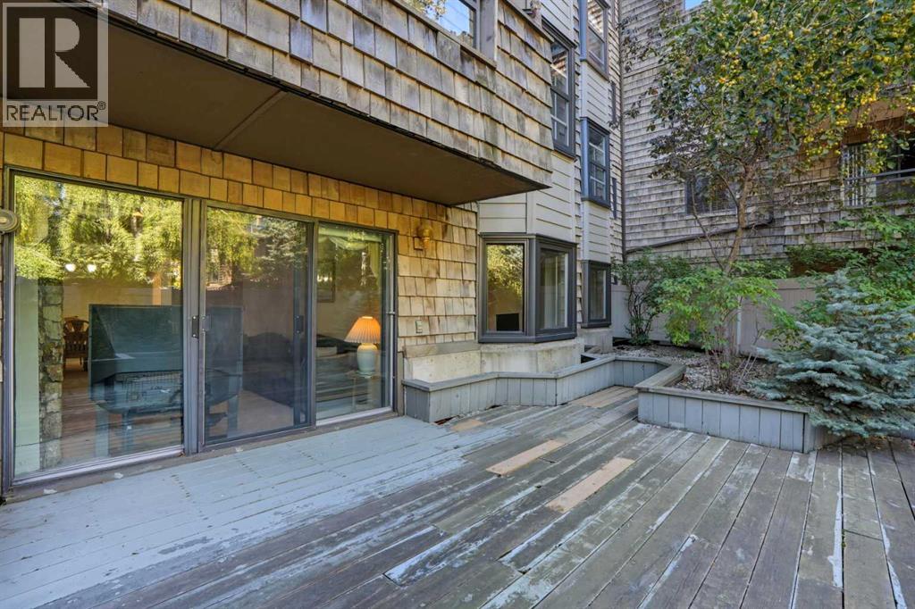 Single Family House for Sale in    Street NW Varsity Calgary 