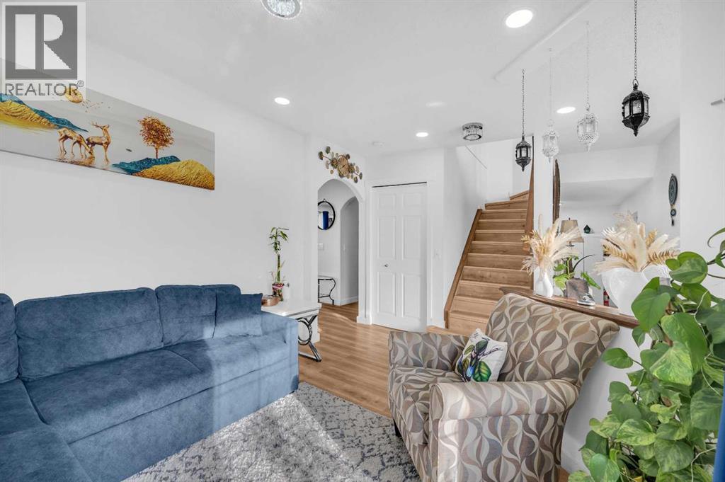 Single Family House for Sale in  Taracove Estate Drive NE Taradale Calgary 