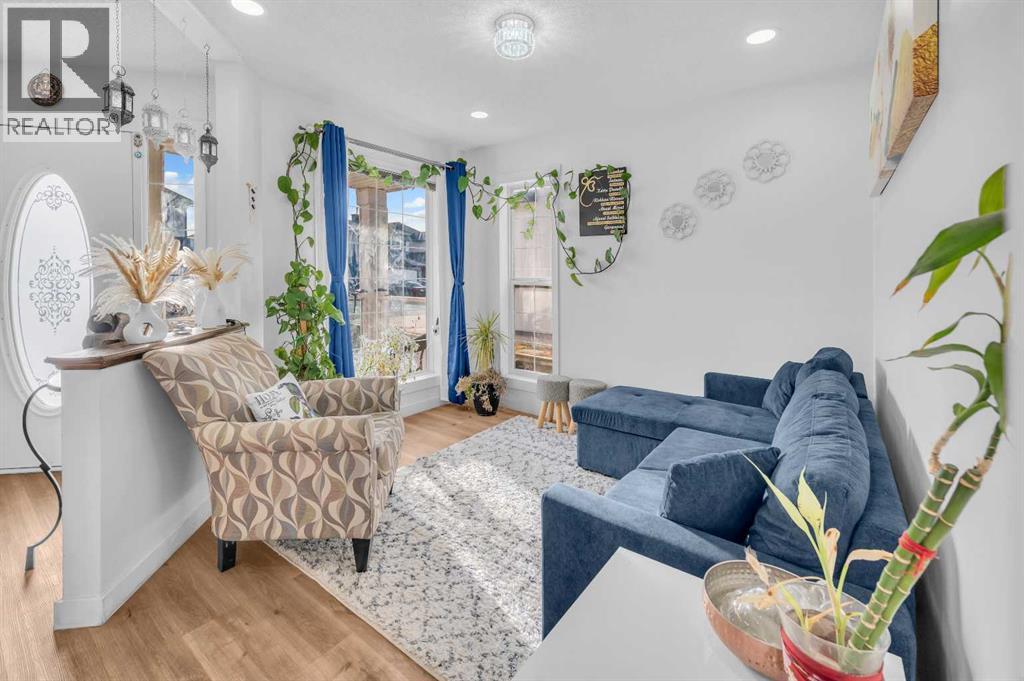 Single Family House for Sale in  Taracove Estate Drive NE Taradale Calgary 