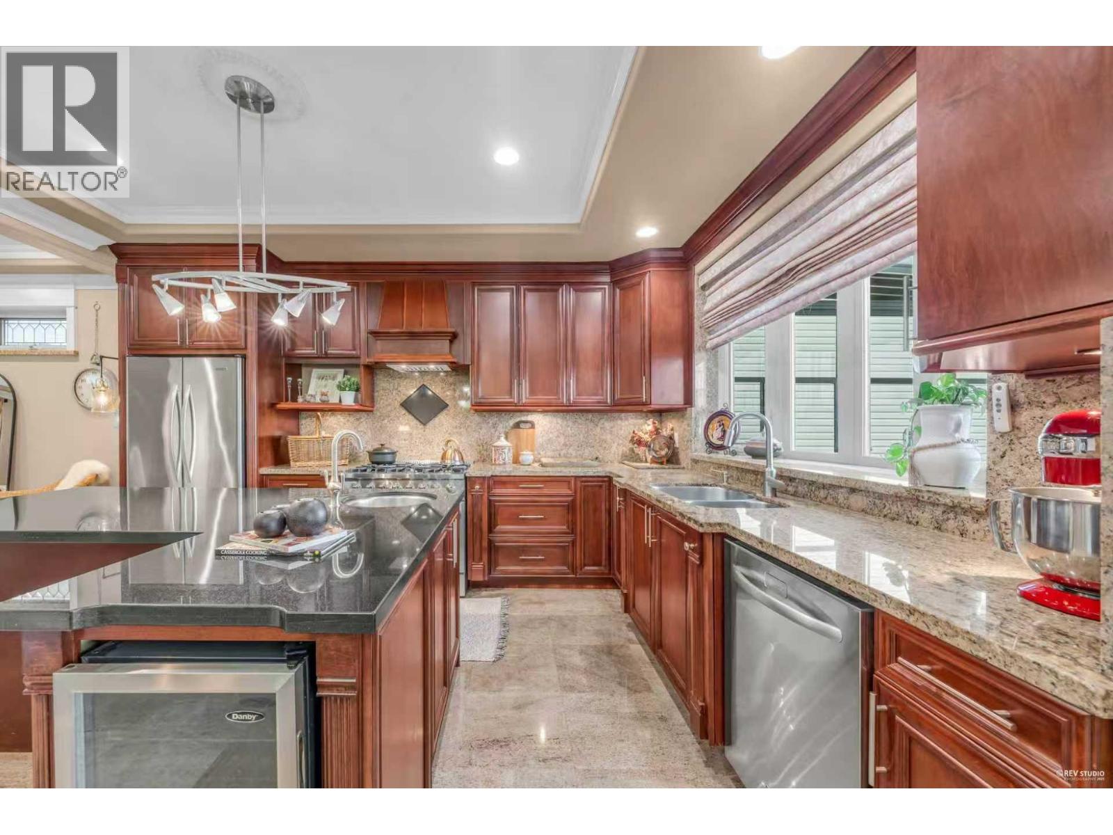 4878 GEORGIA STREET, Burnaby