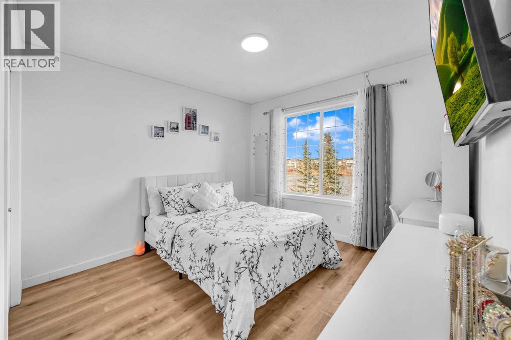 Single Family House for Sale in  Taracove Estate Drive NE Taradale Calgary 