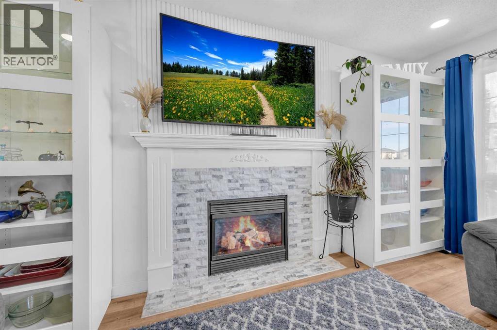 Single Family House for Sale in  Taracove Estate Drive NE Taradale Calgary 