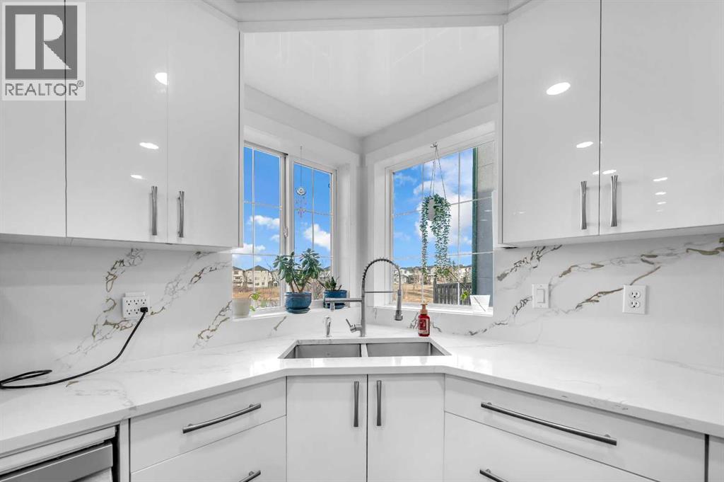 Single Family House for Sale in  Taracove Estate Drive NE Taradale Calgary 