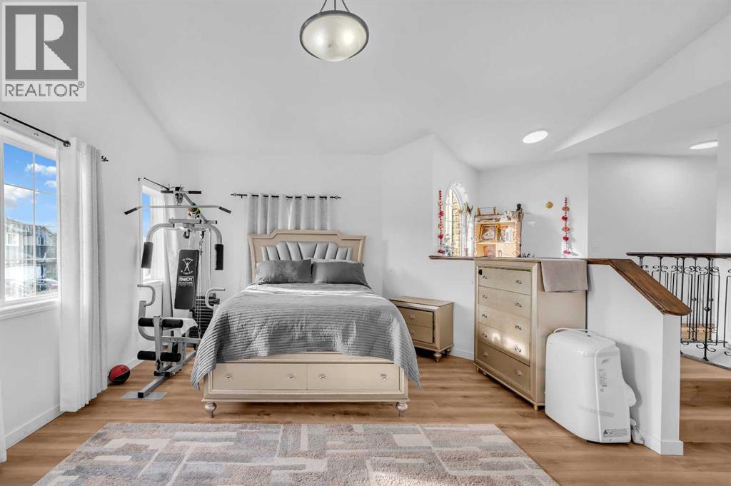 Single Family House for Sale in  Taracove Estate Drive NE Taradale Calgary 