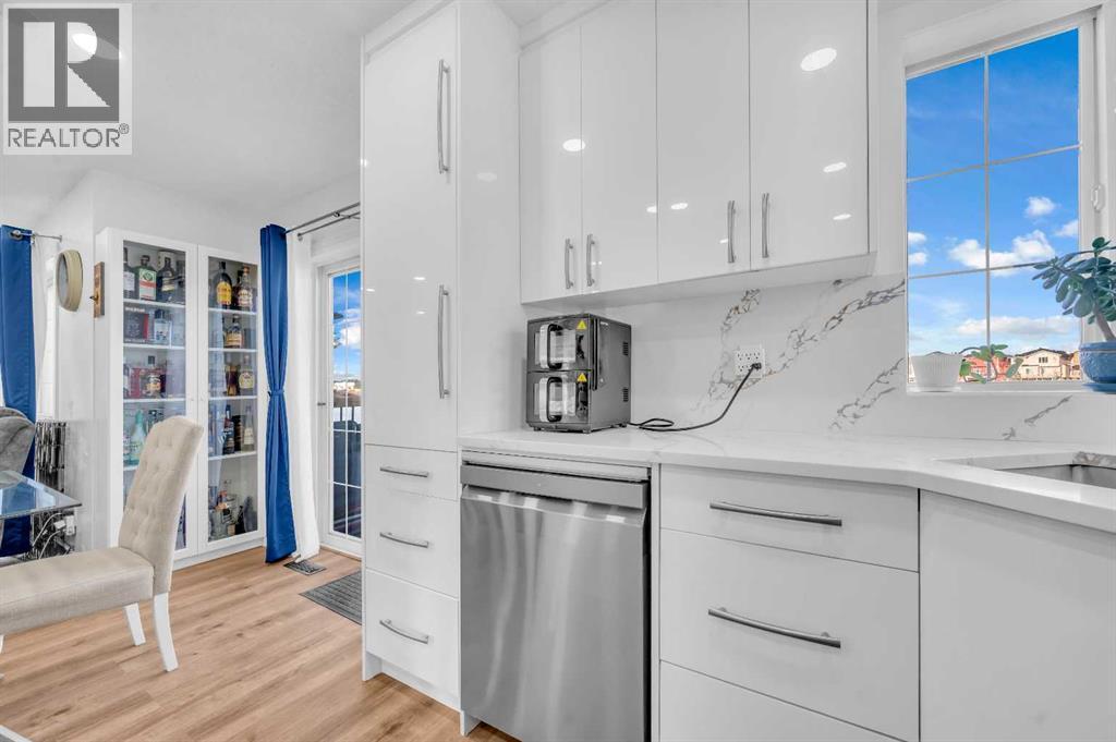 Single Family House for Sale in  Taracove Estate Drive NE Taradale Calgary 