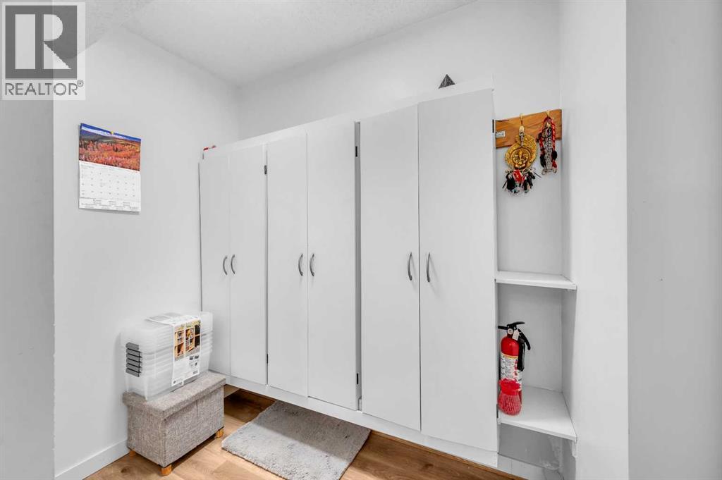 Single Family House for Sale in  Taracove Estate Drive NE Taradale Calgary 