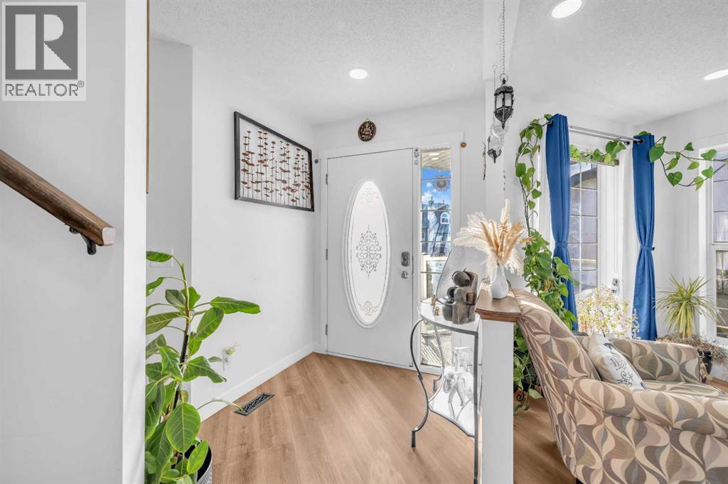 Single Family House for Sale in  Taracove Estate Drive NE Taradale Calgary 