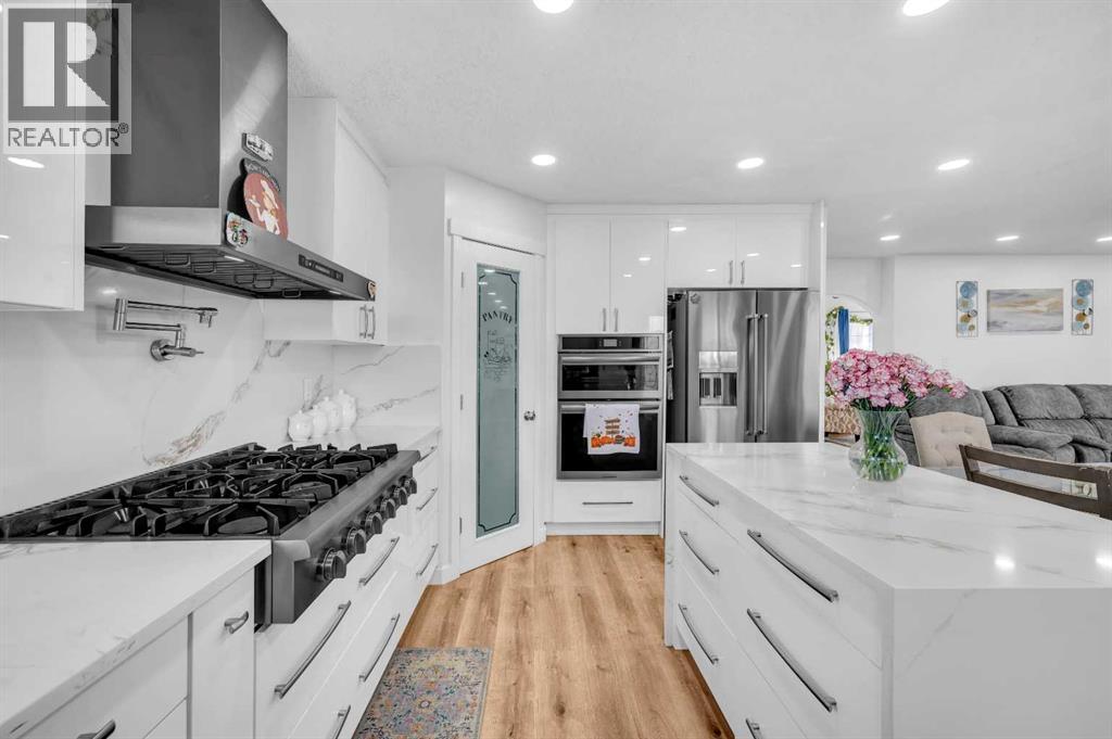 Single Family House for Sale in  Taracove Estate Drive NE Taradale Calgary 