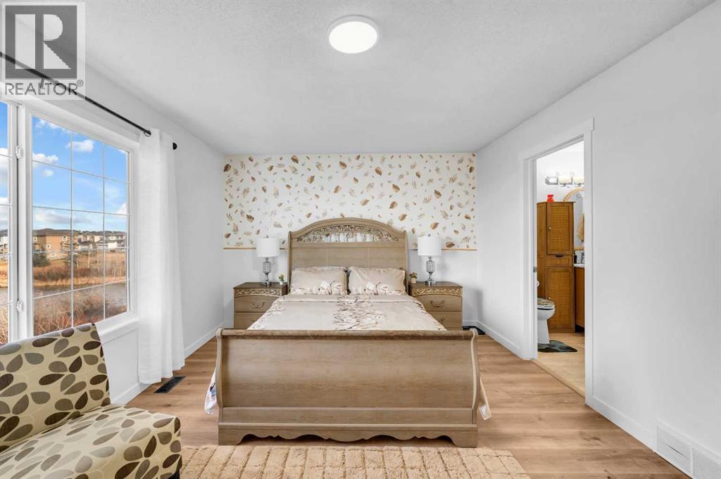 Single Family House for Sale in  Taracove Estate Drive NE Taradale Calgary 