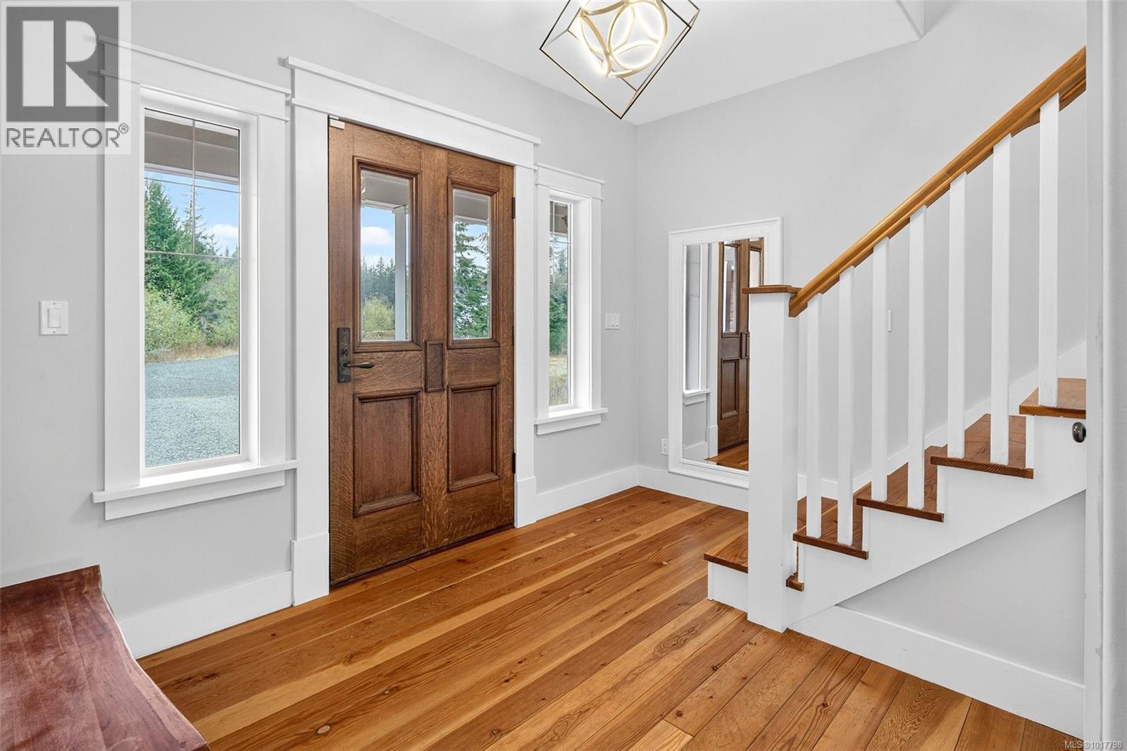 319 Stebbings Rd, Shawnigan Lake