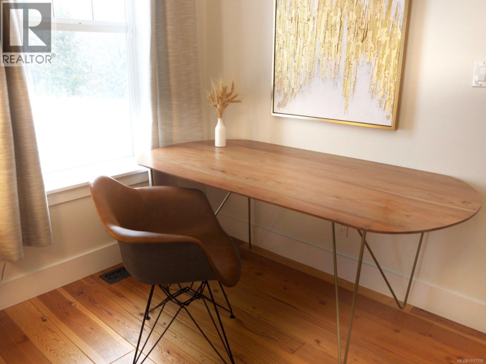 319 Stebbings Rd, Shawnigan Lake