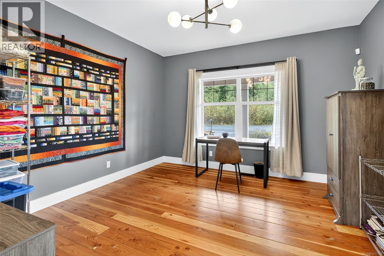 319 Stebbings Rd, Shawnigan Lake