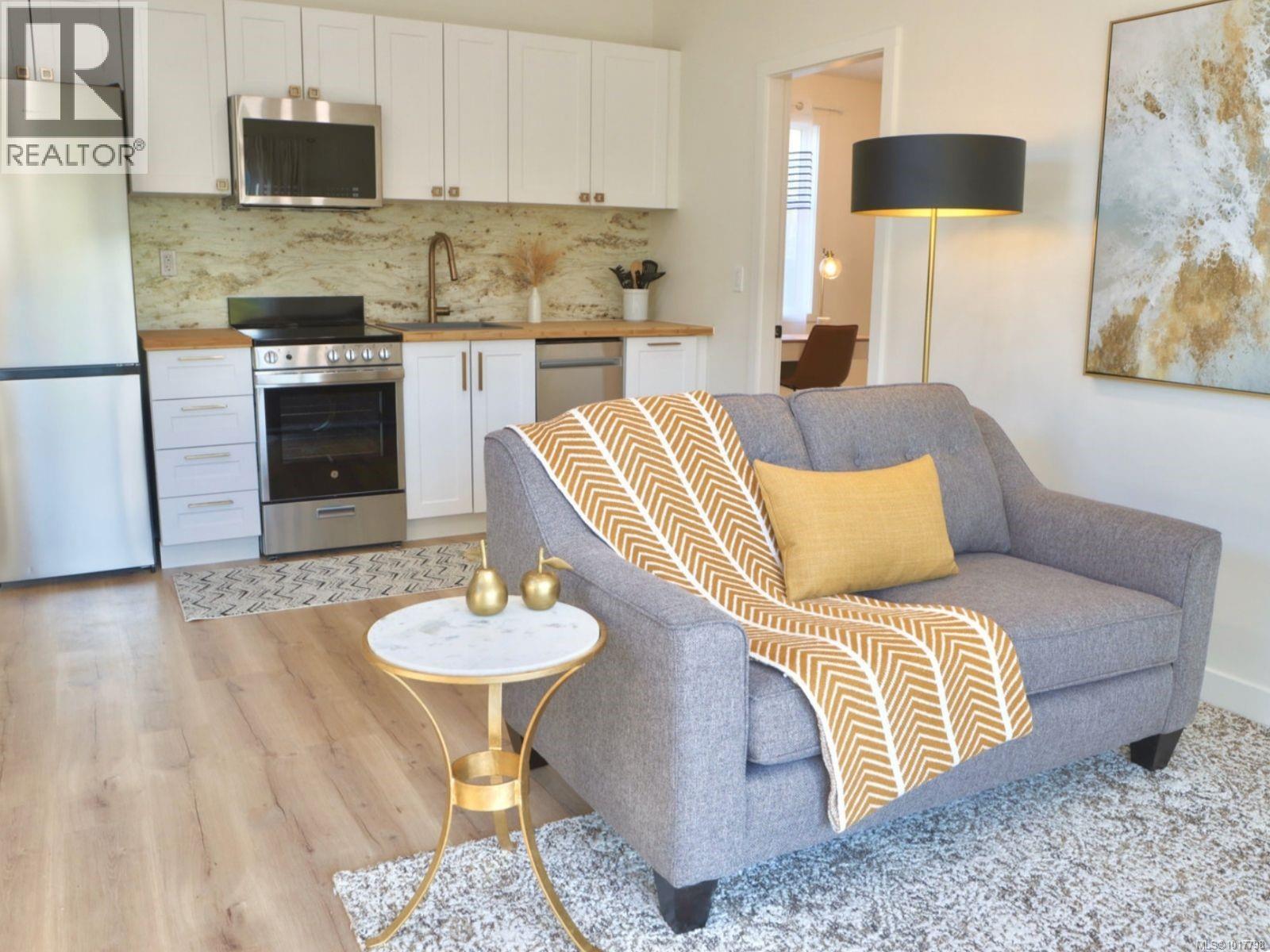 319 Stebbings Rd, Shawnigan Lake