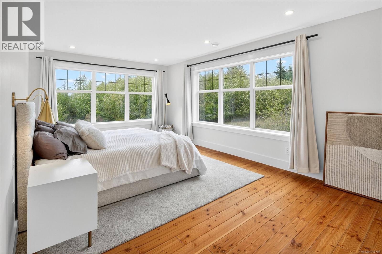 319 Stebbings Rd, Shawnigan Lake