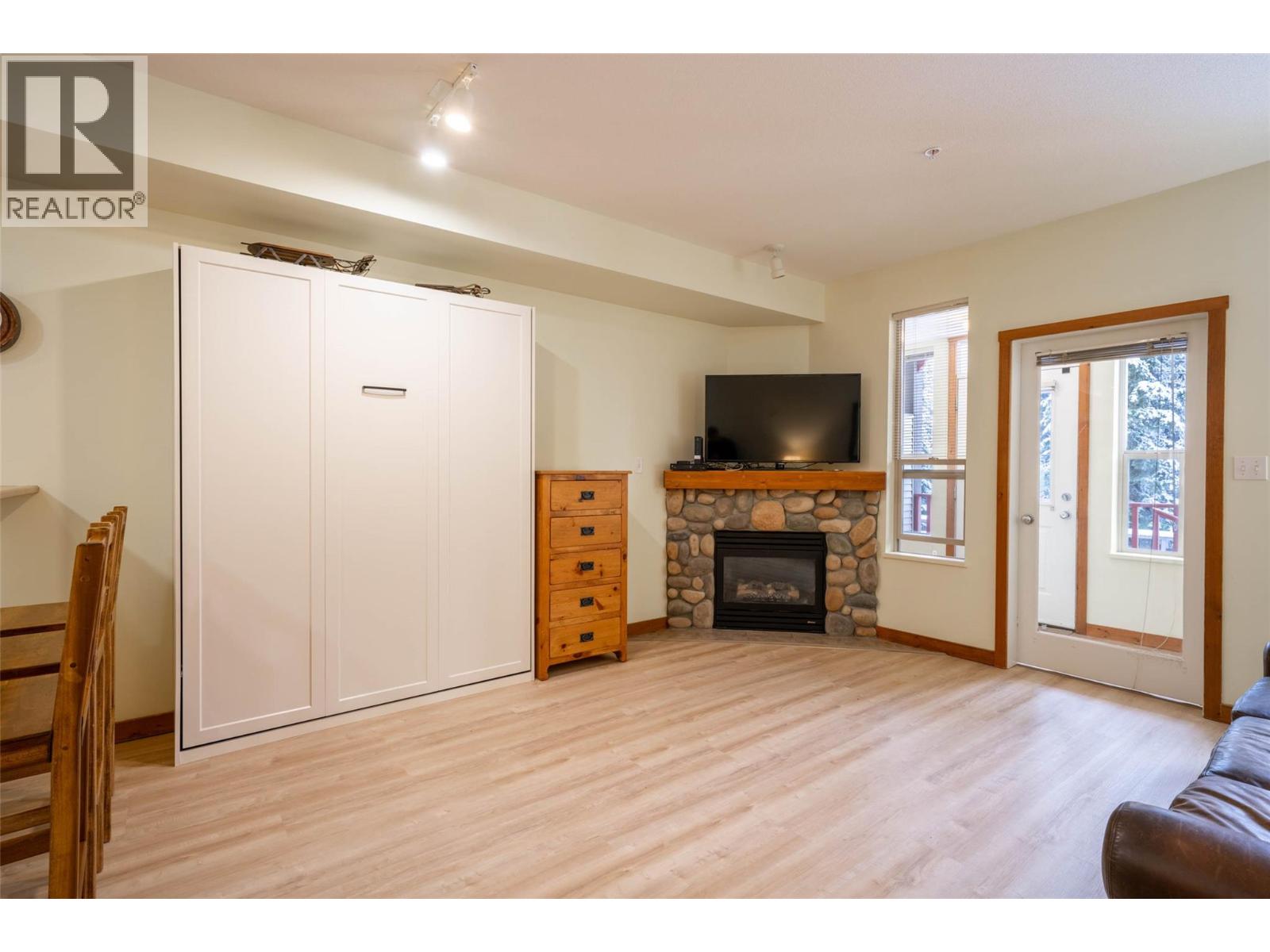 9812 Silver Star Road Unit# 103, Vernon