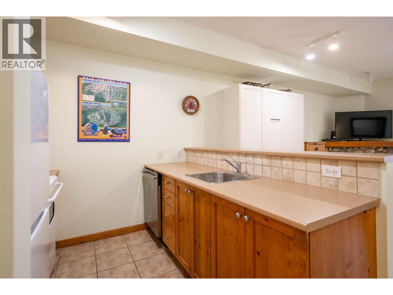 9812 Silver Star Road Unit# 103, Vernon