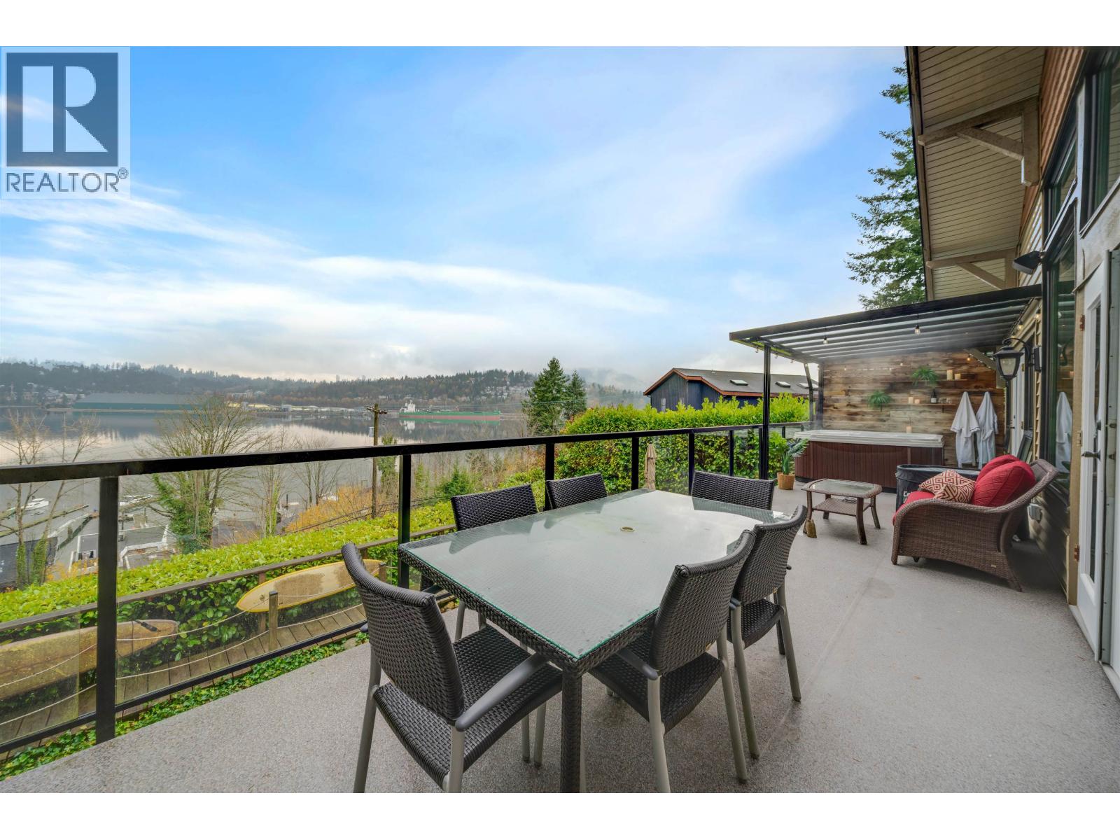 920 BARBER STREET, Port Moody