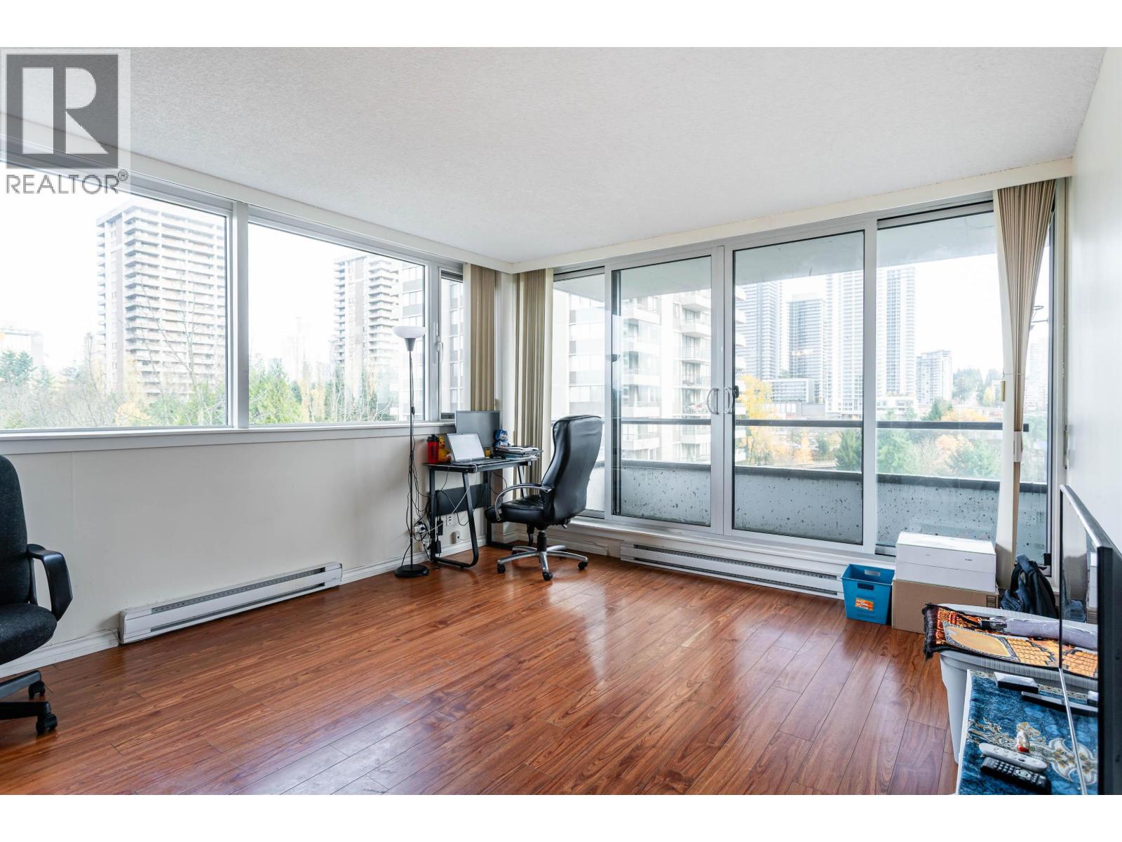 606 3980 CARRIGAN COURT, Burnaby