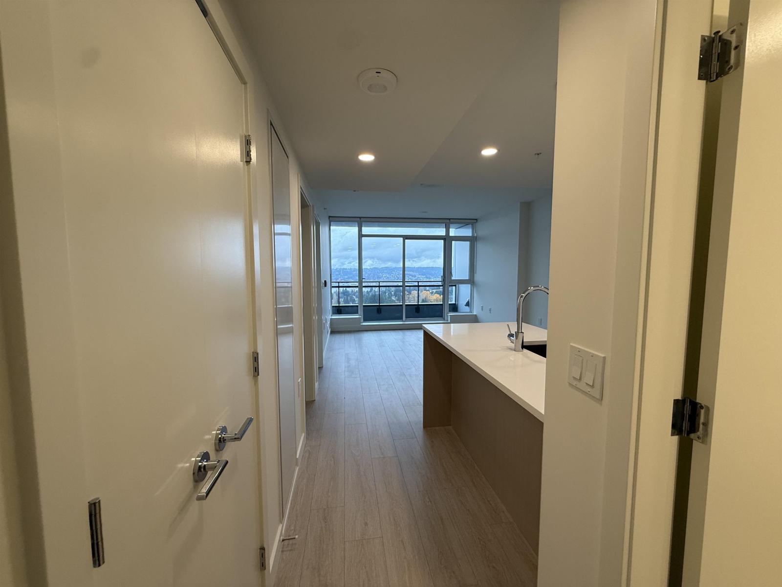 25** 13675 107A AVENUE, Surrey