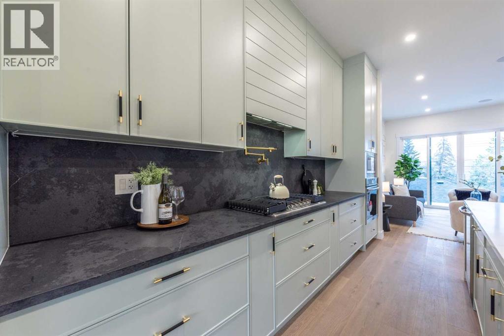 Single Family House for Sale in   Avenue SW Shaganappi Calgary 