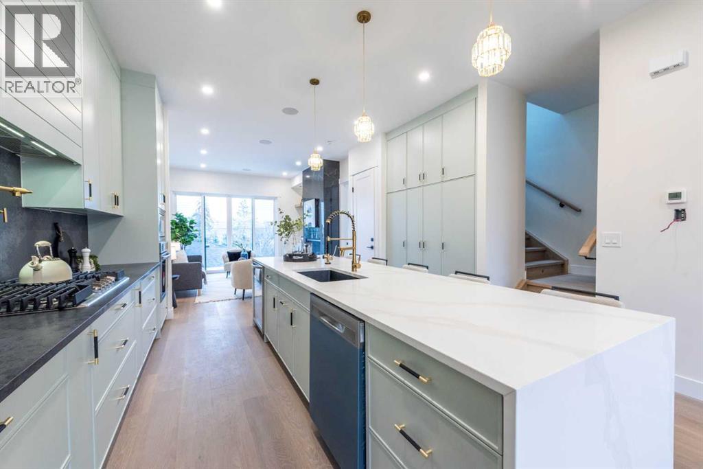 Single Family House for Sale in   Avenue SW Shaganappi Calgary 