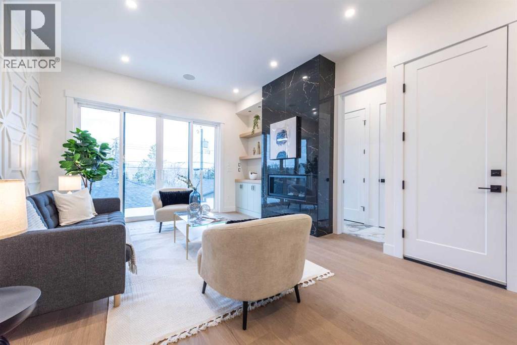 Single Family House for Sale in   Avenue SW Shaganappi Calgary 