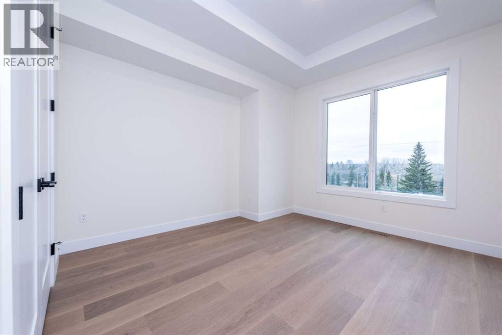 Single Family House for Sale in   Avenue SW Shaganappi Calgary 