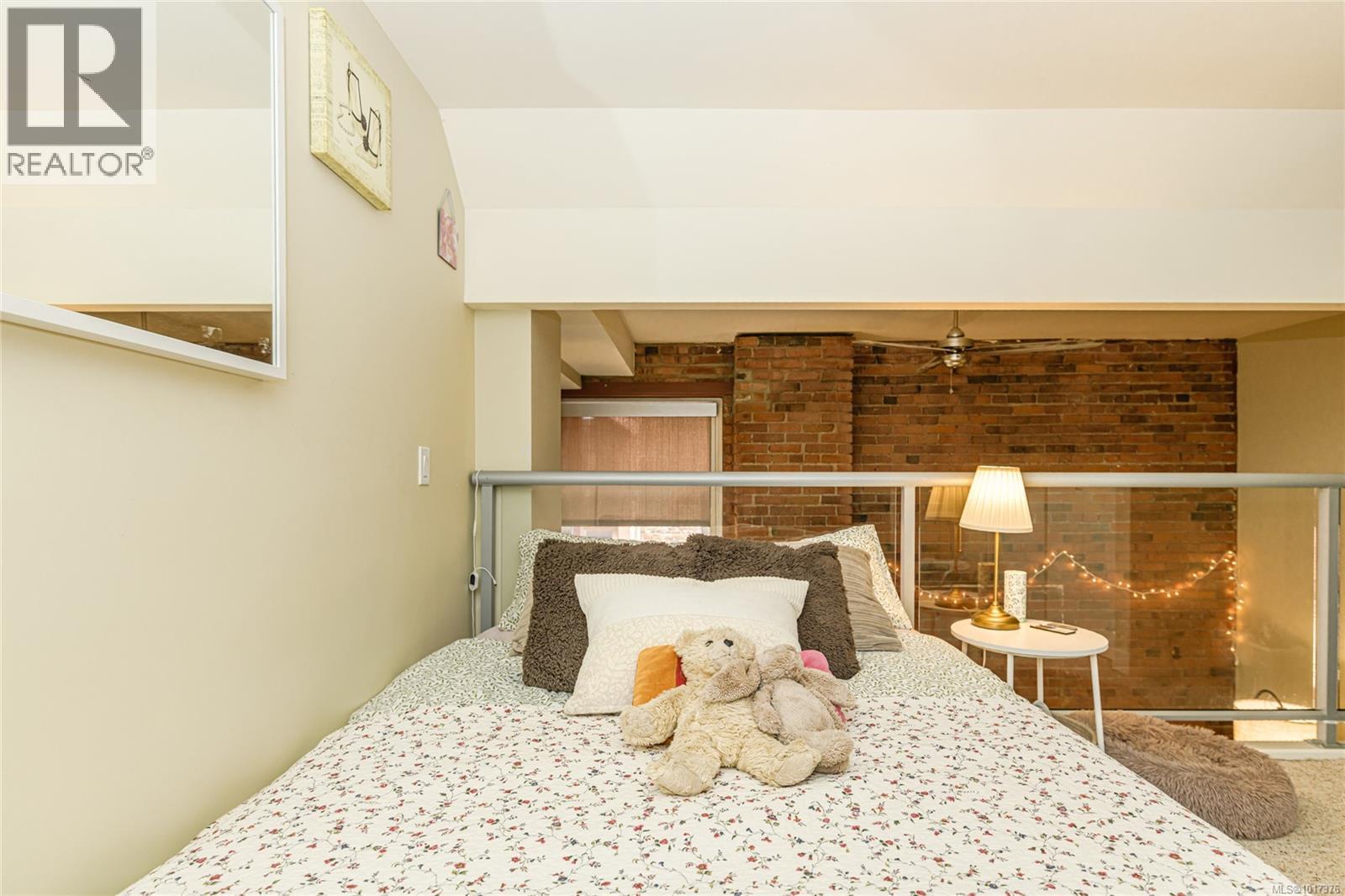 212 524 Yates Street, Victoria