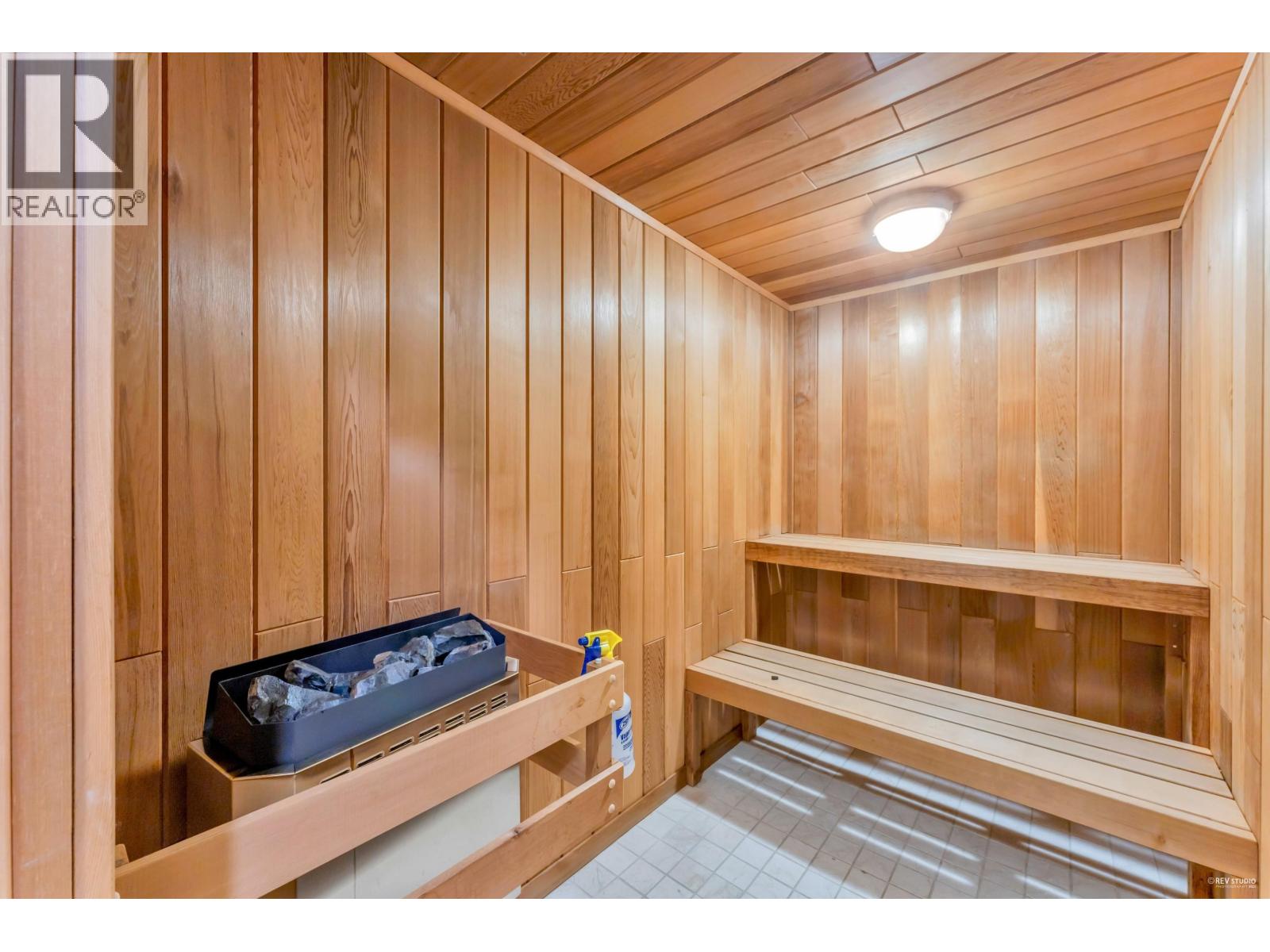 303 568 WATERS EDGE CRESCENT, West Vancouver