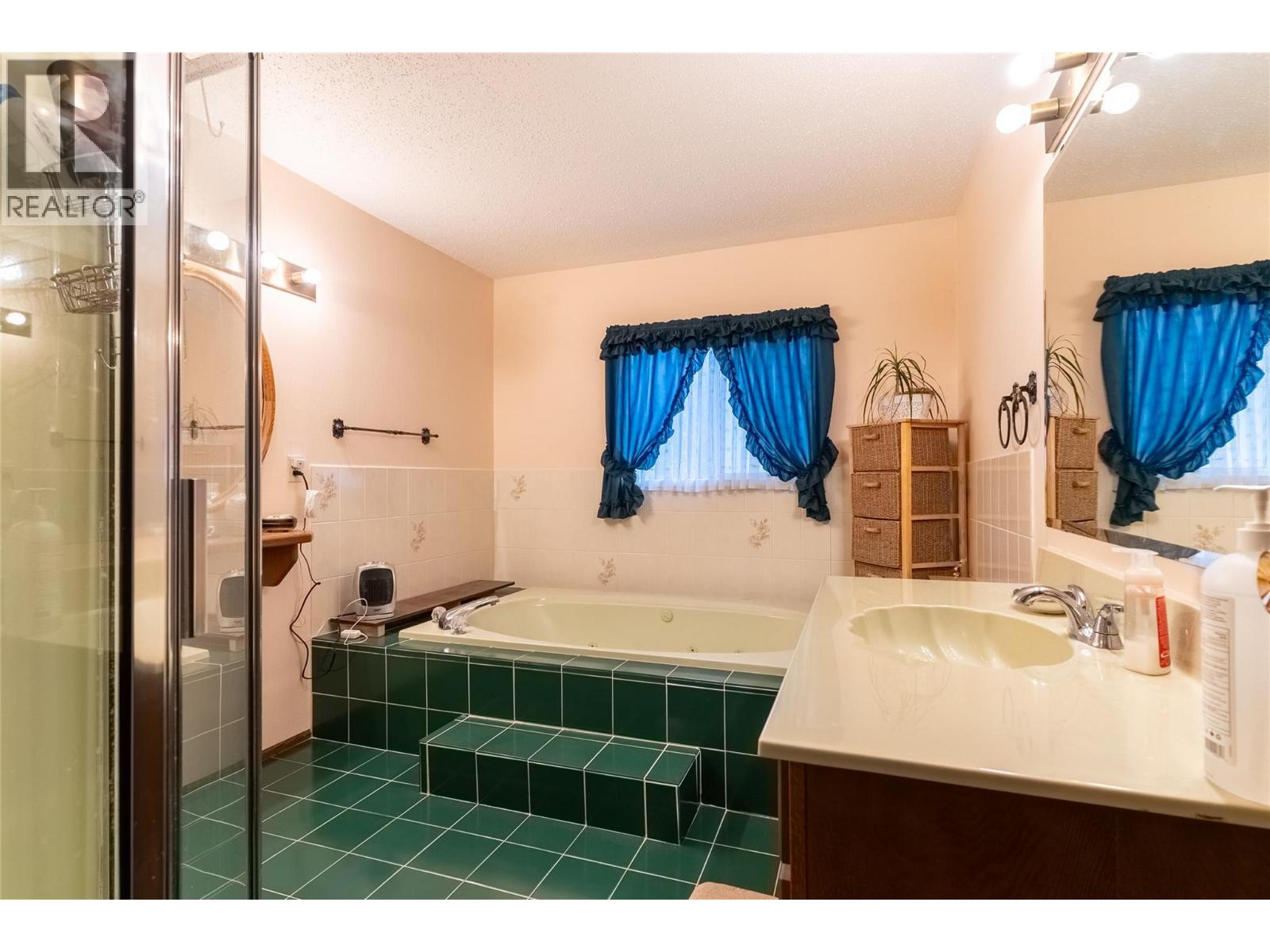 11805 Fountain Valley Road, Lillooet