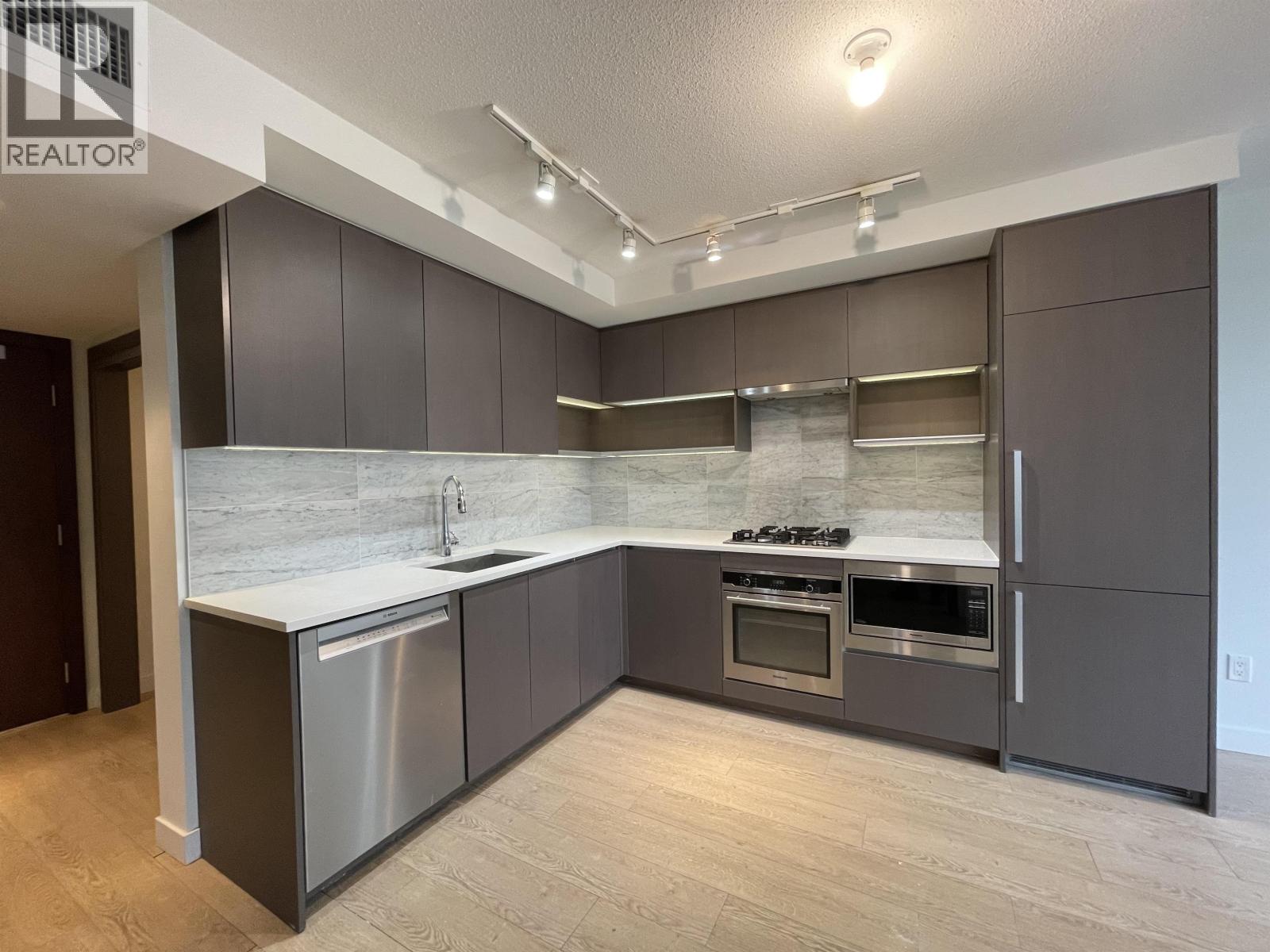 607 3233 KETCHESON ROAD, Richmond