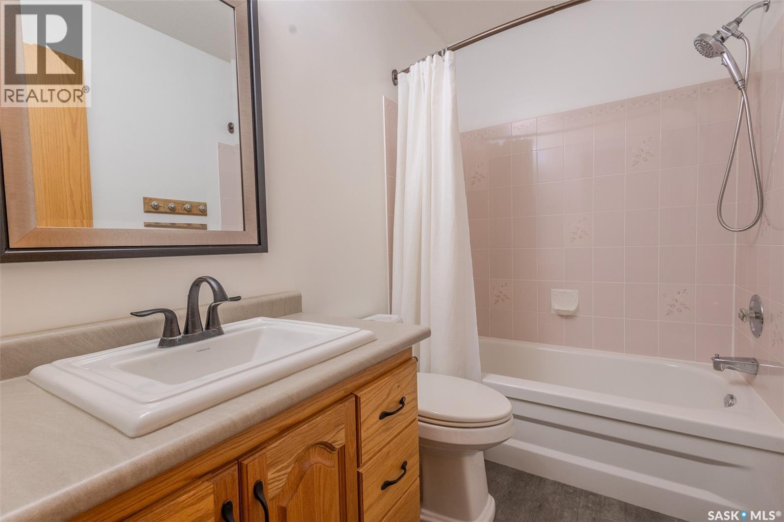 Single Family House Bungalow for Sale in   Heritage CRESCENT Saskatoon 