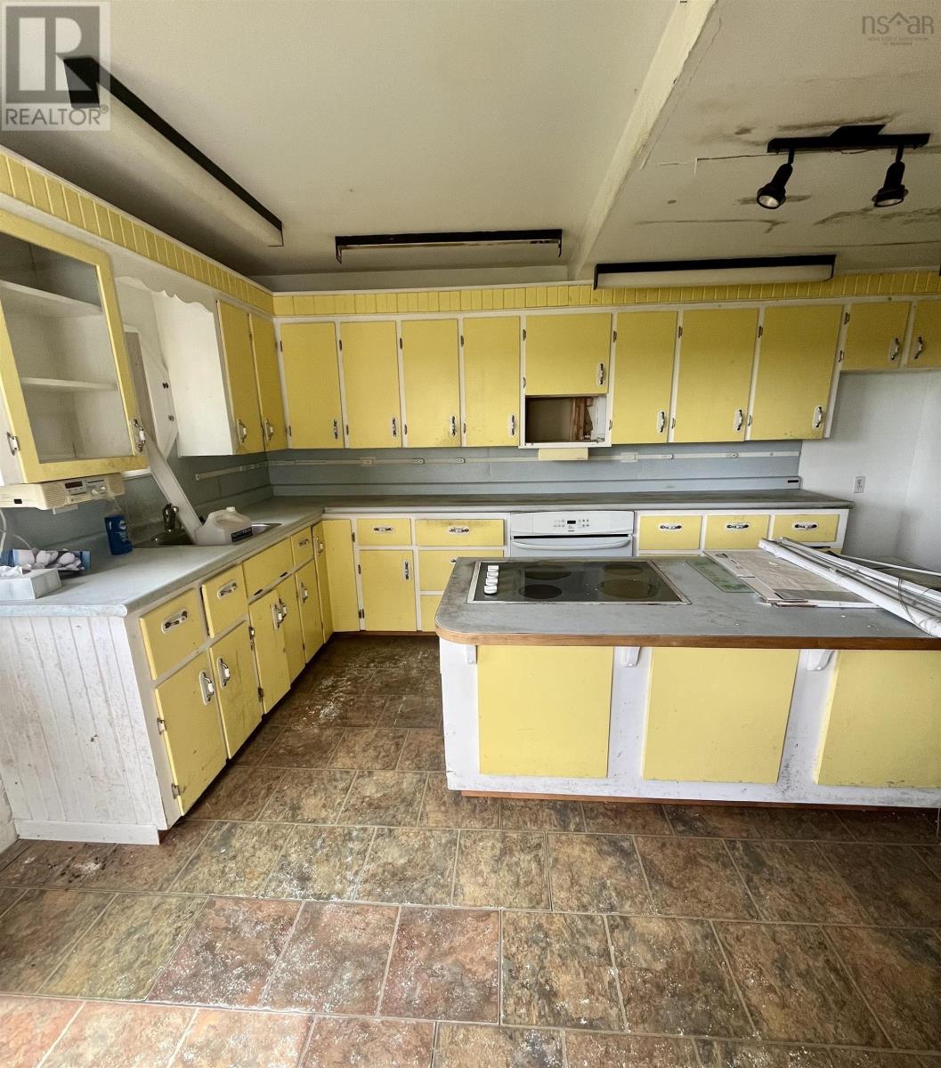 Property 20 of 49 of 3040 Clementsvale Road