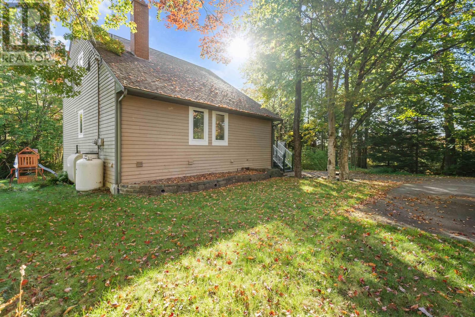 Property 37 of 46 of 194 Ponderosa Drive