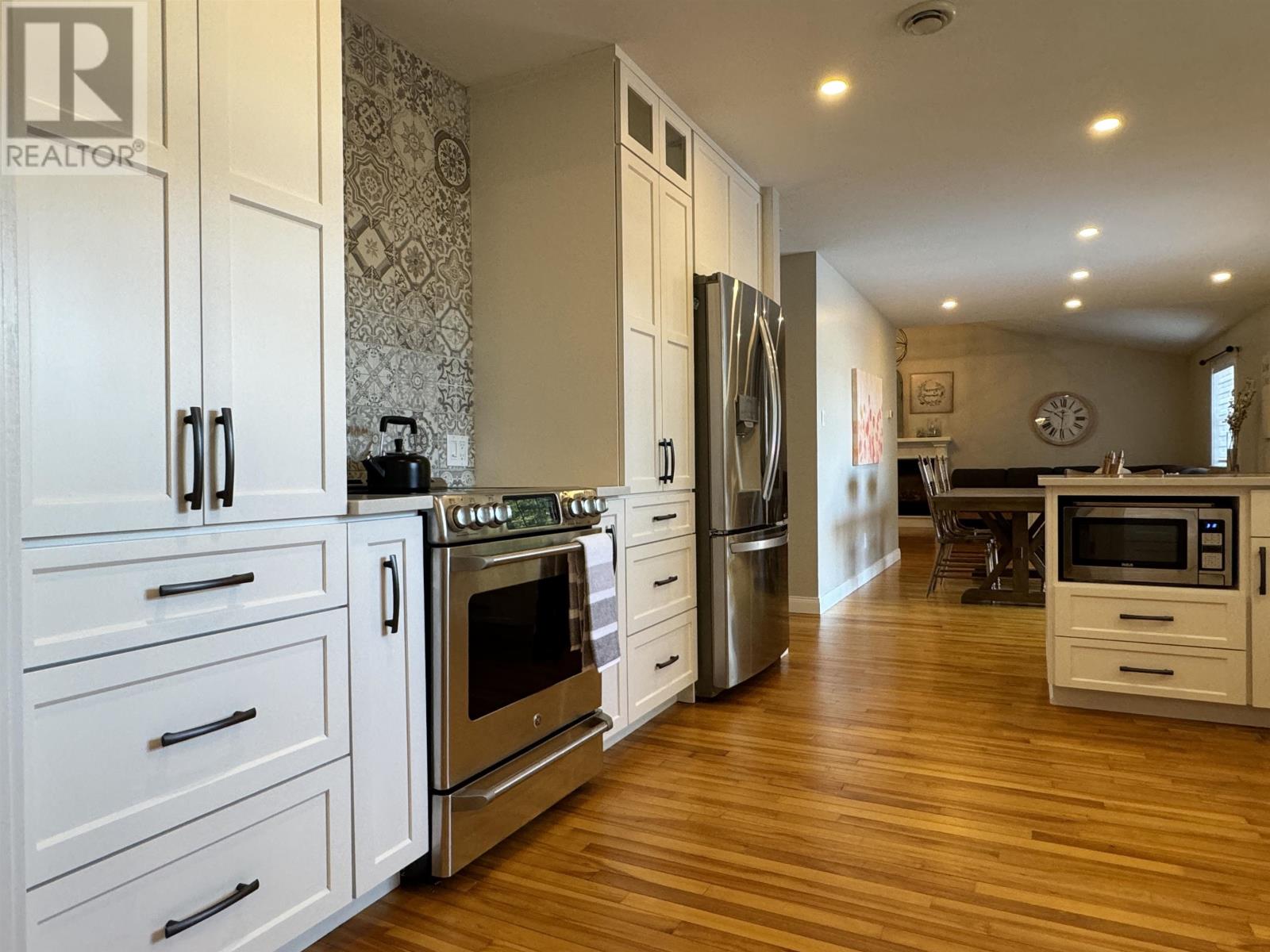 15 HARRIS COURT - 9